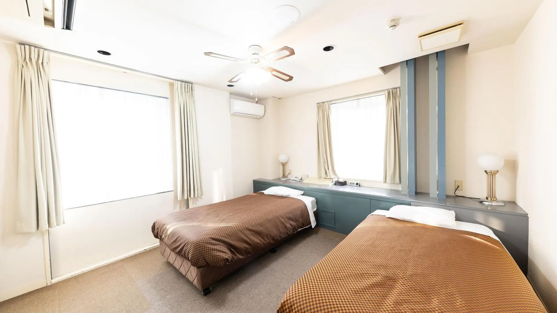 Reco Hotel Mikuni Toyonaka 4*,